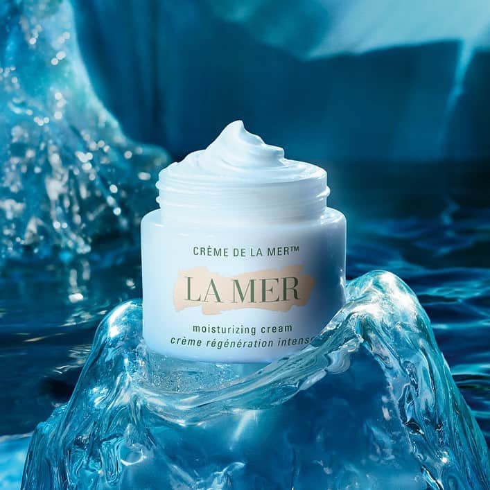 ドゥラメールのインスタグラム：「A wonder all its own. #CremedelaMer」