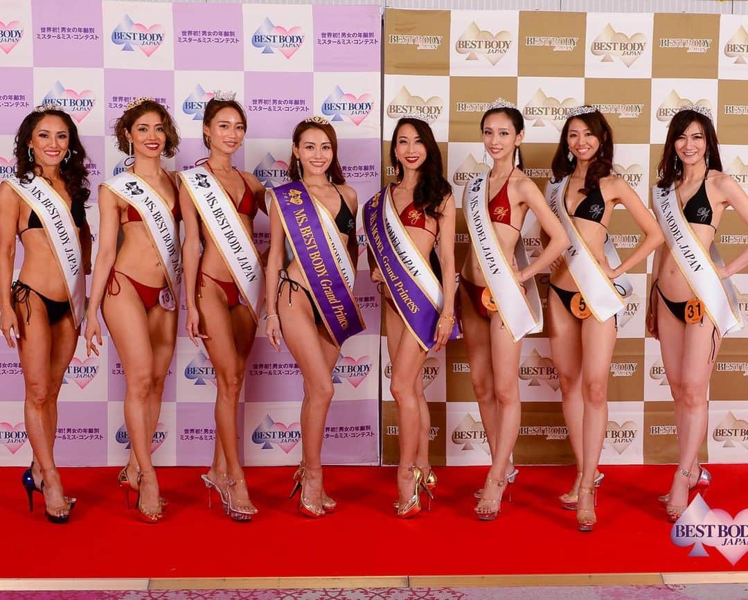 Meg（メグ）のインスタグラム：「. 今日はBest Body Japan  日本大会🇯🇵2020開催の日ですね😊 . . 出場する選手の皆さん、 全力でステージング楽しんで 頑張ってください💪🏽🔥🔥🔥 . 応援してます‼️📣 . . お写真は2018年の時の日本大会です✨ . . . #bestbodyjapan #fitness #workout #instant #fitness #gym #motivation #positivevibes #ベストボディジャパン #ジム #フィットネス #トレーニング #エニタイムフィットネス #アンチエイジング #ボディメイク #フィットネス女子 #筋トレ #筋トレ女子 #尻トレ #骨格 #Ｏ脚矯正#桃尻 #美尻 #美脚 #美ボディ#フィットネスモデル #ダンサー #踊れる筋肉 #日本大会」