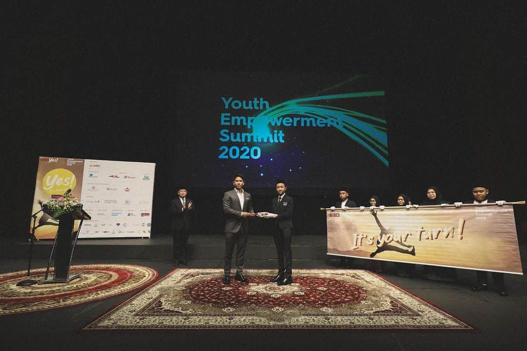 アブドゥル・マティーン王子のインスタグラム：「A great morning spent at the Youth Empowerment Summit. It was inspiring to hear so many of the youth’s creative ideas for Brunei’s future.」