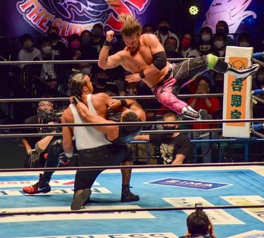 デビッド・フィンレーのインスタグラム：「Last night didn’t go as planned so here’s a picture of me doing something cool.  • • • #njpw #njpwworld #newjapanprowrestling #新日本プロレス #finjuice #davidfinlay  #デビッドフィンレー #prowrestling #wrestling #iwgp #professionalwrestling #njwtl #worldtagleague #tagteam #tagteamwrestling #フィンレー #budokan #nipponbudokan」