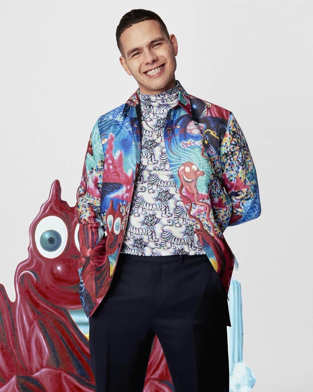 キム・ジョーンズのインスタグラム：「@slowthai in @dior @kennyscharf」