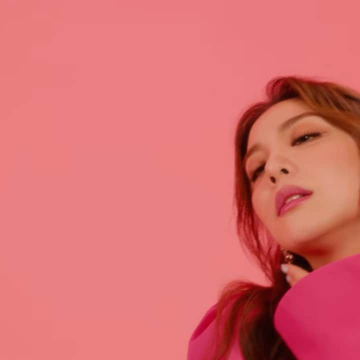 エイリーのインスタグラム：「Ailee-Honesty cover finally out!!  Full Ver. in my Youtube channel! Check the link in bio ! You all know today 12/12 is ileeileeday righttt?   에일리 - honesty 커버 드디어 공개!!  프로필에 링크를 통해 에일리 유트브 체널에서 풀 버전으로 귀호강 하셔욜~!!   여러분 오늘 12/12  일리일리데이 인거 아시졍~~~?  #꼬기마이드세영」