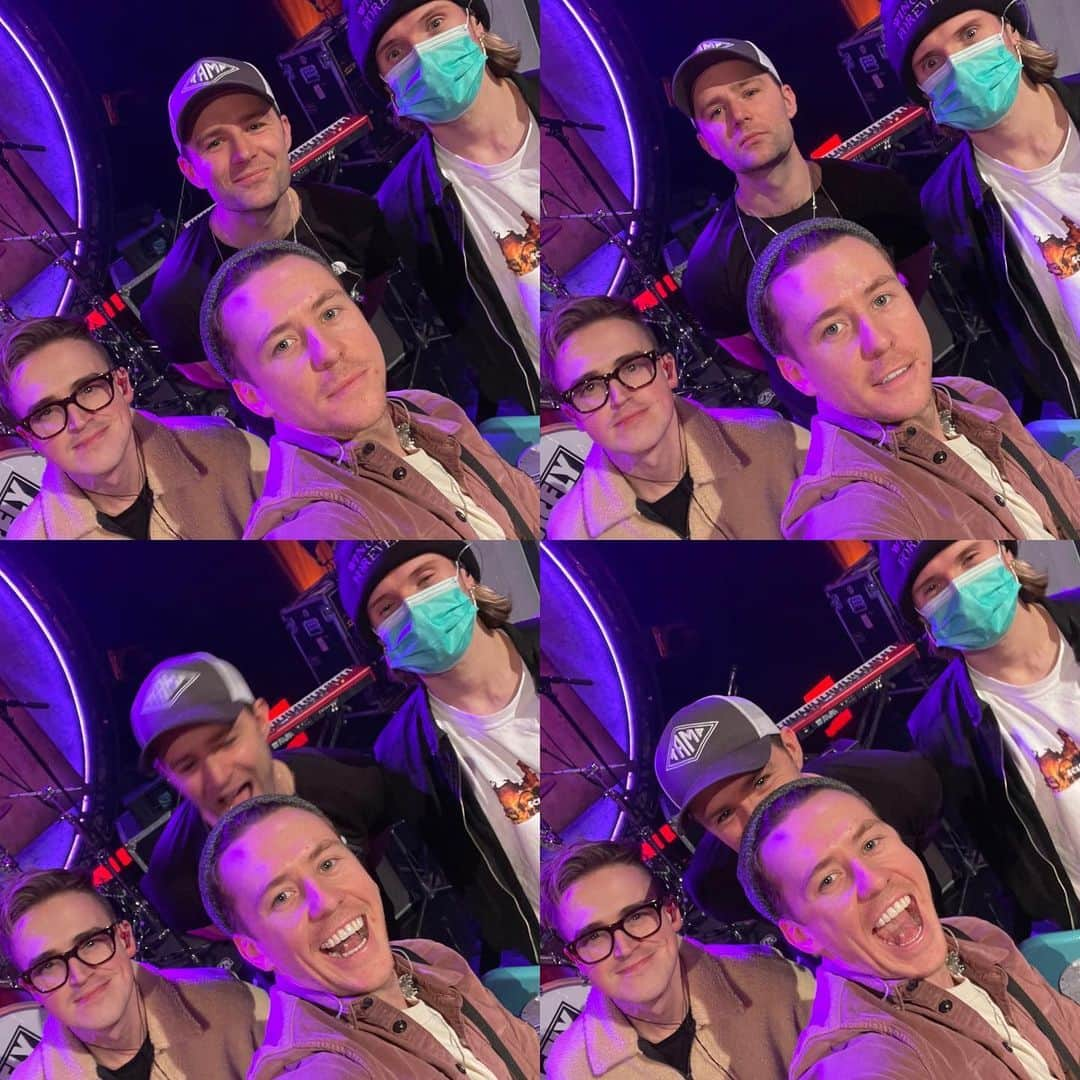 ハリー・ジャッドさんのインスタグラム写真 - (ハリー・ジャッドInstagram)「@thegrahamnortonshowofficial tonight at 10:45 ☝🏻」12月12日 6時37分 - harryjudd