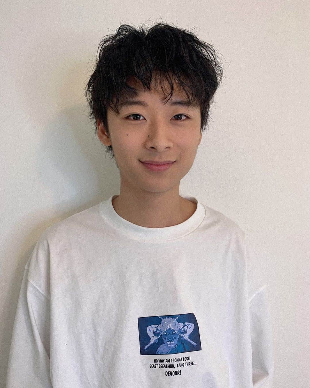 安藤祐輝のインスタグラム：「おはようございます🌞 今日はやる事、楽しみいっぱい🧞‍♂️ 皆様も楽しく良い一日にしてください🌺」