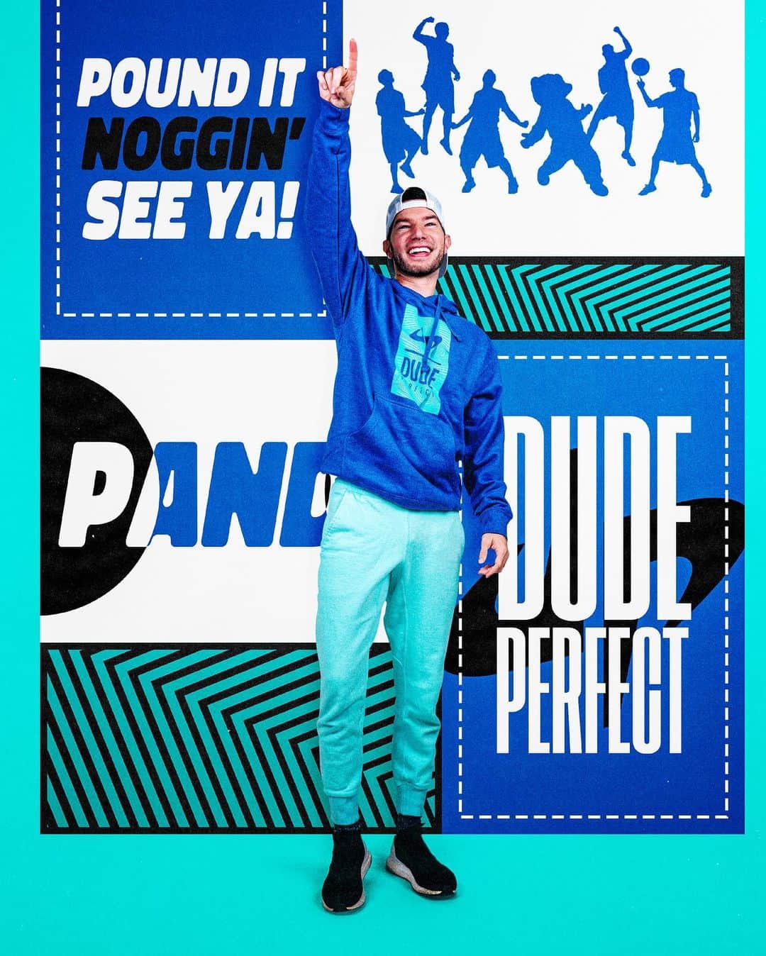 Dude Perfectのインスタグラム：「Comin’ in HOT ☝️ // From hoodies to backpacks to basketballs and gift cards, the Dude Perfect Store has something for everyone on your Christmas list this year.  Shop now (link in bio) for holiday delivery! 🎄🎁」