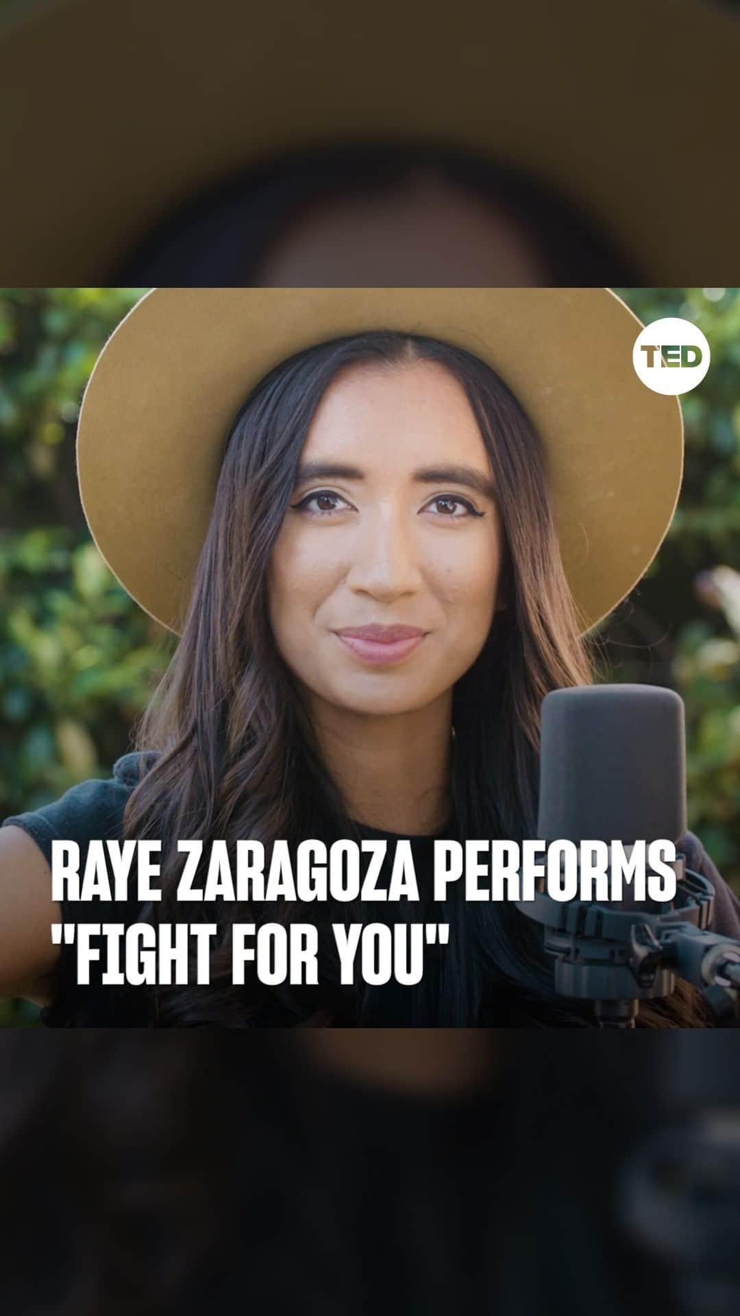 TED Talksのインスタグラム：「We love music 🎸with a message ✊🌍 Be inspired by this sunny performance from folk singer-songwriter Raye Zaragoza (@rayezaragoza). She wrote this song — called "Fight For You" — during the Water Protectors movement at Standing Rock, and she dedicates it to all who stand up for the environment. Watch the performance from our @TEDCountdown global launch event here: http://t.ted.com/CfcPzTD」