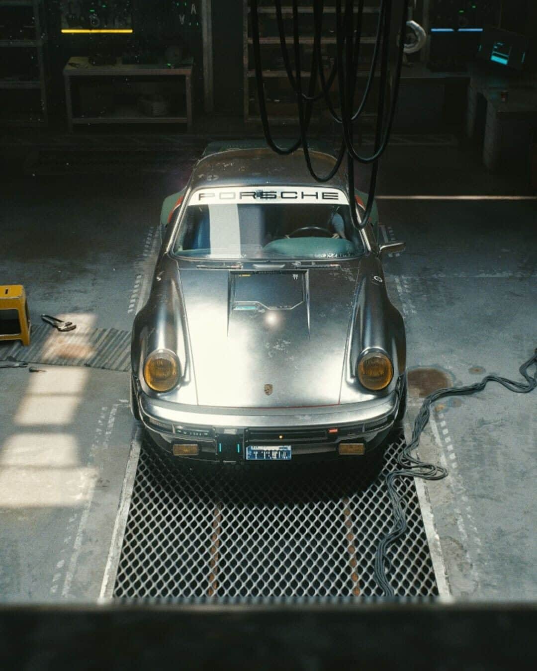 Porscheさんのインスタグラム写真 - (PorscheInstagram)「Whether today, or in 2077, driving the 911 Turbo will remain a profound experience. Find out first-hand and get behind its wheel in @cyberpunkgame 2077.」12月12日 8時00分 - porsche