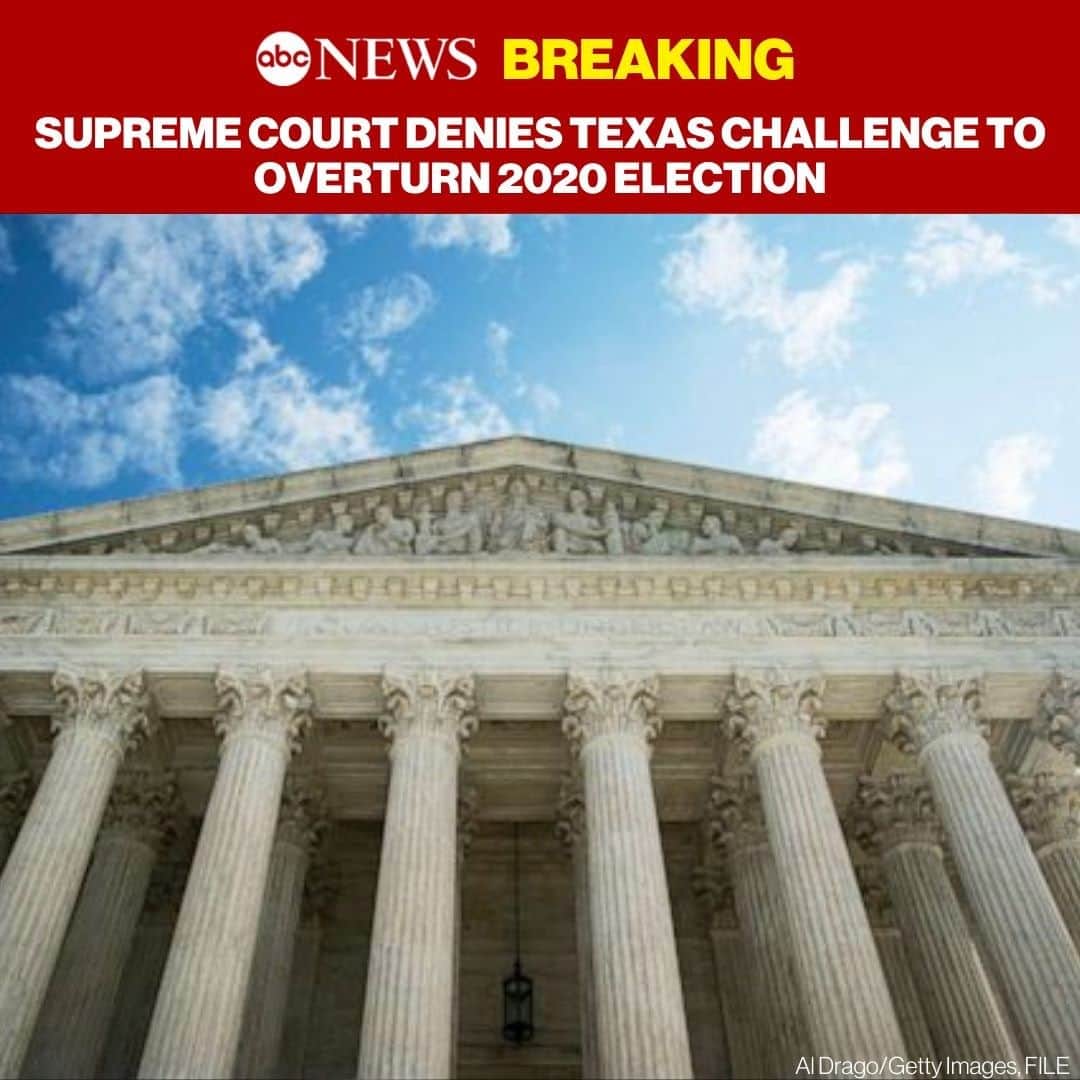 ABC Newsさんのインスタグラム写真 - (ABC NewsInstagram)「BREAKING: The U.S. Supreme Court—including the three justices appointed by President Donald Trump—has denied Texas' request to even file the lawsuit challenging the 2020 election results, citing lack of standing. Tap link in bio for MORE. #scotus #politics #election2020 #trump #linkinbio #breakingnews」12月12日 8時57分 - abcnews