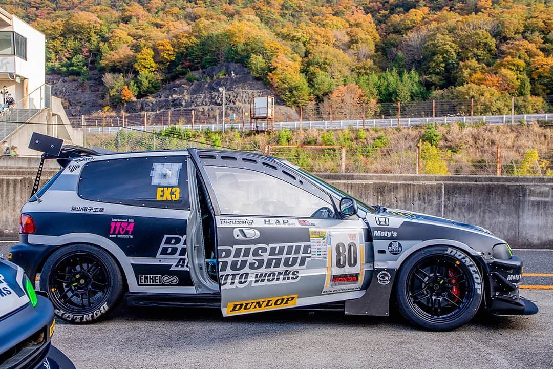 のインスタグラム：「_ BRUSHUP AUTO WORKS Honda EG6 CIVIC SiR _ Shot on Nov-15 2020 "Circuit Festa" "HONDA ONE MAKE RACE" organized by @aslan_inc_japan at Central Circuit. _ car: @brushup_aw_osaka photo: @mistbahn _ _ JP) 2020年11月15日のセントラルサーキットで開催された「サーキットフェスタ」内の、アスランさん( @aslan_inc_japan )主催の「ホンダ・ワンメイク・レース」で撮影。 _ _ #circuitfesta #サーキットフェスタ #hondaonemakerace #centralcircuit #セントラルサーキット #brushupautoworks #38speed #hap #hawkautoproject #civic #hondacivic #ホンダシビック #シビック #eg6 #egcivic #kswapped #kswap #kseries #kanjo #kanjozoku #kanjoracer #kanjostyle #timeattack #timeattackjapan #hondasontrack #dunlop #enkeiwheels #rpf1 #becauseracecar」