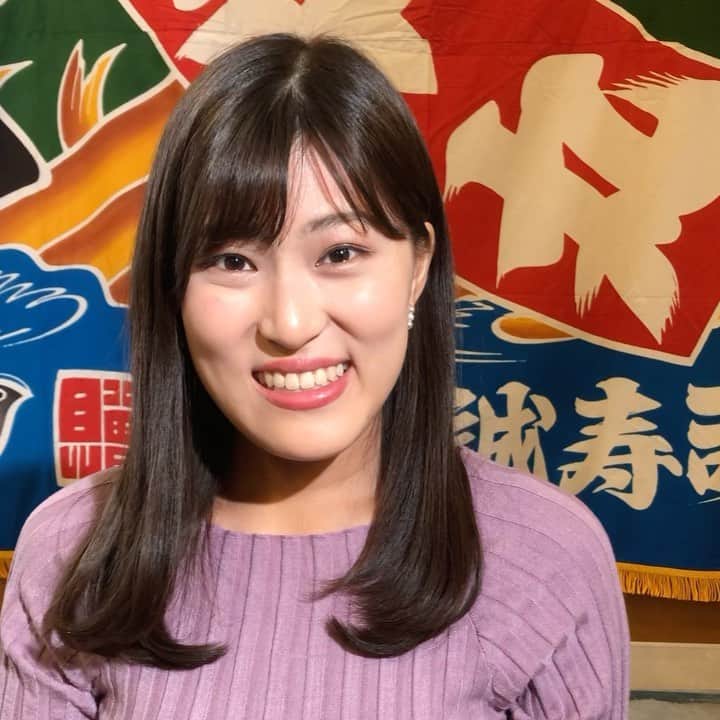 のインスタグラム：「🦐外房イセエビの特集、 チバテレの公式のYouTubeの方に アップされたばかりなので、 よかったらご覧ください💓 「チバテレ イセエビ」で検索したら でてきます😆 ・ それにしても、、 本当に立派なイセエビ✨✨ 最高でした🥺 海の恵みご馳走さまです！ ・ #千葉と一緒に #食べて応援 #ちばの味  ・ ・ #イセエビ #伊勢海老 #外房イセエビ  #外房グルメ #ご当地グルメ #千葉グルメ #海の幸 #海の恵みに感謝  ・ #チバテレ #アナウンサー #フリーアナウンサー #リポーター #竹内里奈」