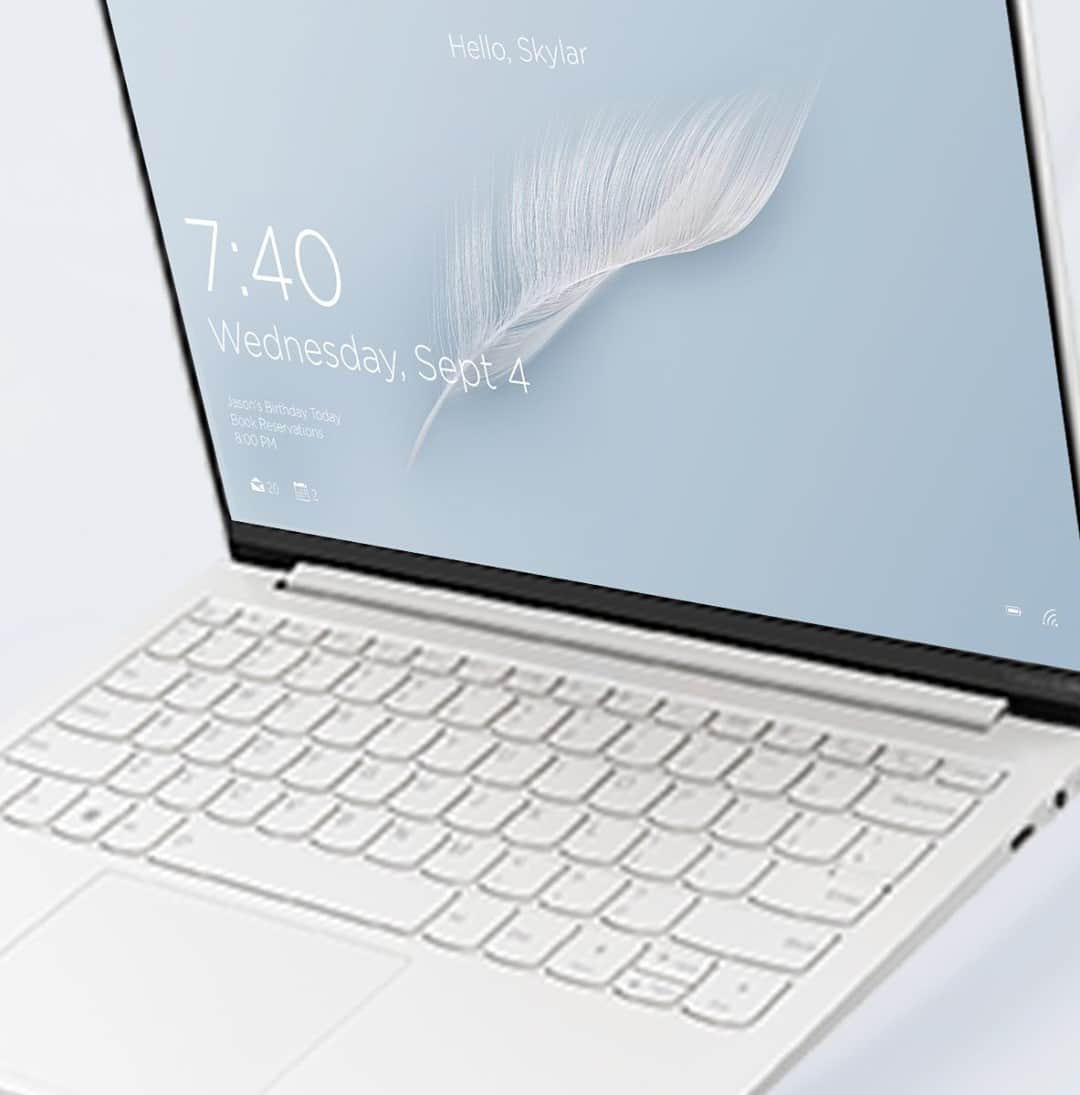 のインスタグラム：「#レノボ の＜Yoga Slim 750i Carbon＞は、第11世代インテル® Core™ プロセッサーである「Tiger Lake」と、インテル® Iris® Xe グラフィックスを、ともに内蔵した「インテル®  Evo™ プラットフォーム」を採用。  圧倒的なPC体験を、いつでも、どこでも  #YogaSlim750iCarbon 魅力の秘密はこちら⏩https://www.lenovo.com/jp/ja/yoga_new  #レノボYoga #白いカーボン #世界をいちど真っ白に」