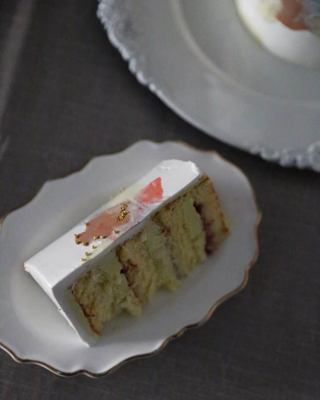 청담 수케이크 (atelier soo)さんのインスタグラム写真 - (청담 수케이크 (atelier soo)Instagram)「ㅡ 나의보석같은케이크들  내것으로만드는건피나는노력이필요하지만시간이지날수록참귀한기술임을느낀다. ㅡ #flower #cake #flowercake #partycake #birthday #bouquet #buttercream #baking #wilton #weddingcake ㅡ www.soocake.com vkscl_energy@naver.com」12月12日 10時01分 - soocake_ully