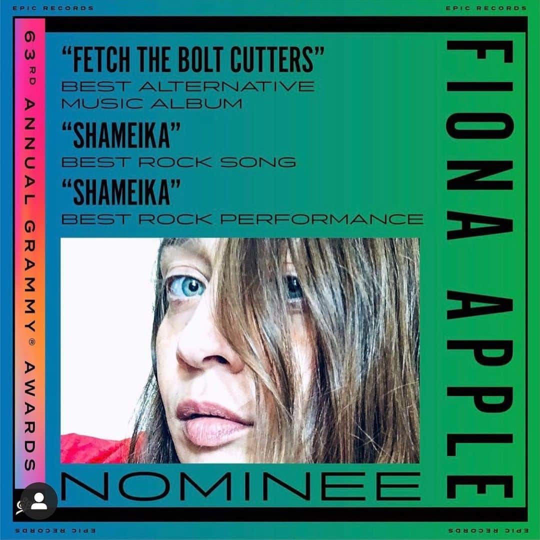 のインスタグラム：「♡Fiona Apple♡ 第63回グラミー賞授賞式ノミネートされたアーティストを一部ご紹介 ☝️ 🏆授賞式は2月1日🏆   Fiona Appleは8年の沈黙を破ったアルバム『Fetch the Bolt Cutters』で3部門にノミネート👏  ✨Best Alternative Music Album “Fetch the Bolt Cutters”  ✨Best Rock Song “Shameika”  ✨Best Rock Performance “Shameika”  #フィオナアップル #fionaapple #グラミー賞 #grammys #洋楽」
