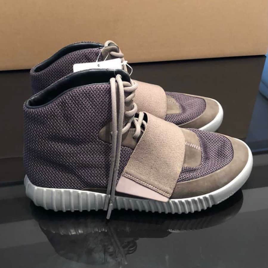 YeezyBoostOfficial のインスタグラム
