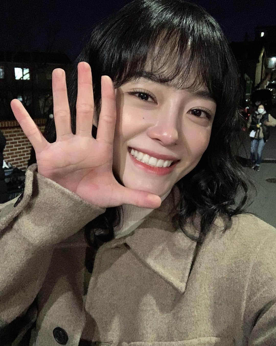 キム・セジョン（Gugudan SeMiNa）さんのインスタグラム写真 - (キム・セジョン（Gugudan SeMiNa）Instagram)「여러부운 이따 만나여! #경이로운소문 10시30분 #ocn」12月12日 10時54分 - clean_0828