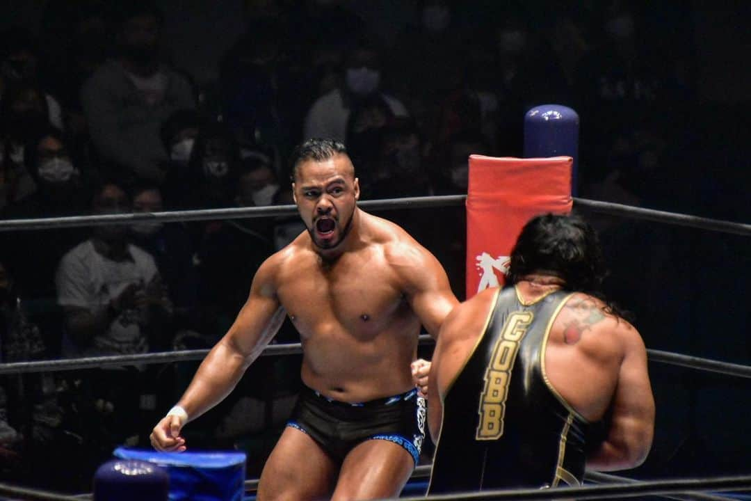 トーア・ヘナーレのインスタグラム：「You can stand me up at the gates of hell, and I won’t back down.   #njpw #henare」