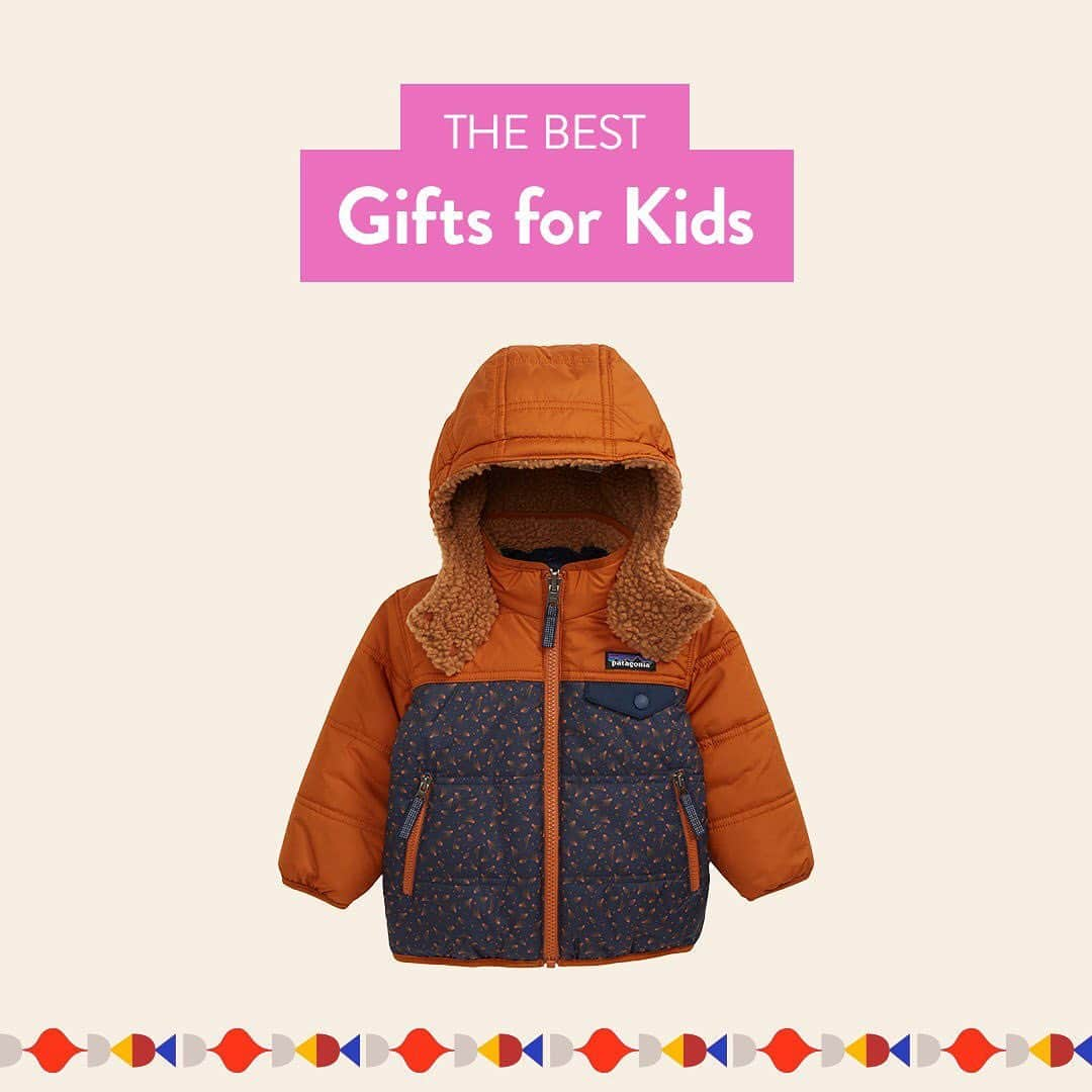 Nordstromさんのインスタグラム写真 - (NordstromInstagram)「There's nothing quite like watching your little one's eyes light up on Christmas morning. Swipe to see some of our favorite gift picks for kiddos, from toy sets to cozy pieces to bundle them up in this winter. Shop these and so much more at the link in bio! #MakeMerry #stayNspired」12月12日 11時41分 - nordstrom