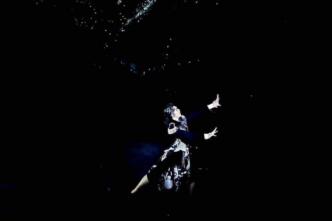 宮尾俊太郎のインスタグラム：「12月24日は映画館で！  #バレエ #ballet #dancer #miyao #shuntaro #宮尾俊太郎 #japan #tokyo」