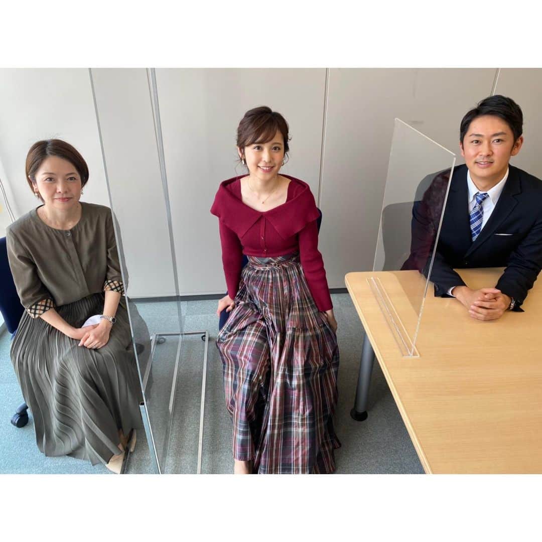 フジテレビアナウンサーのインスタグラム：「* 今朝は早起きをして、『めざどインスタLIVE』をご覧いただき有難うございました！  皆さん、また近々お会いしましょう😉✨ . #めざましどようび #インスタライブ #感謝 #フジテレビ #アナウンサー」