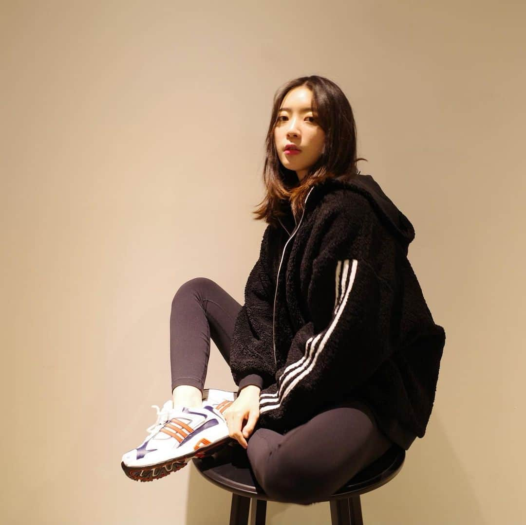 チョ・アヨンさんのインスタグラム写真 - (チョ・アヨンInstagram)「#광고 #adidas #adidasoriginals #responsecl @originals_kr」12月12日 13時06分 - a_young91