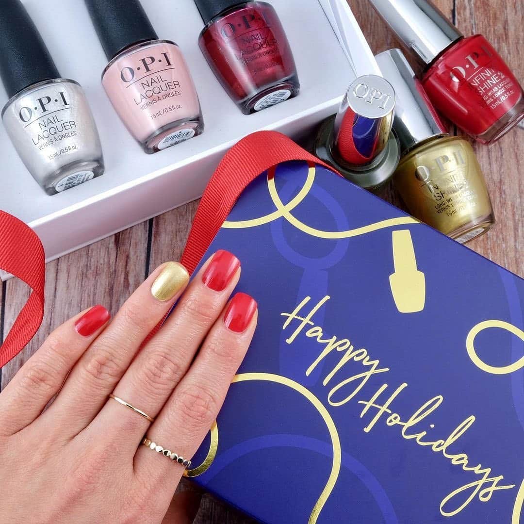 OPIさんのインスタグラム写真 - (OPIInstagram)「All I want for Christmas is more @opi shades 🎁 Which shades are on your list?  Shades: Big Apple Red, Suzi's Slinging Mezcal, Kyoto Pearl, Bubble Bath, I'm Not Really A Waitress, and Things I've Seen in Abergreen.  By: @thehappysloths   #GIftedByOPI #customgifts #giftideas #holidaysgifts #holidays #holiday #gifts #opi #opiobsessed #opicons」12月12日 13時12分 - opi