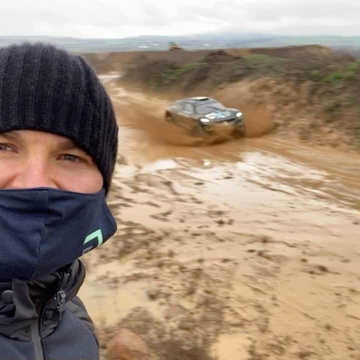 ニコ・ロズベルグのインスタグラム：「This makes me wanna drift 😁 Full speed through the mud 😂 So important for our drivers to learn about the car – lap by lap!  #RXR #DrivenByPurpose #Rally #Rallycar #Motorsport #Drifting」