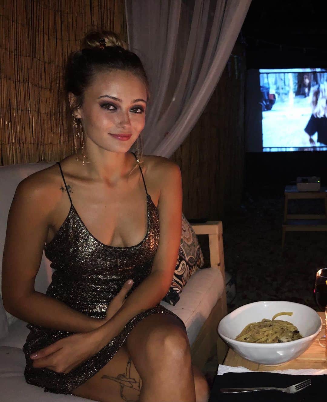 のインスタグラム：「me & bae 😍🍝」
