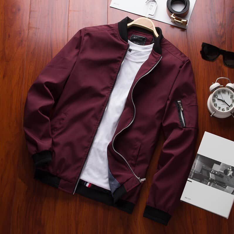 UrbanStoxのインスタグラム：「Layer up in style with the Contemporary Dipolate Light Casual Jacket, priced at $59 with FREE Worldwide Shipping at www.urbanstox.com 🌍」