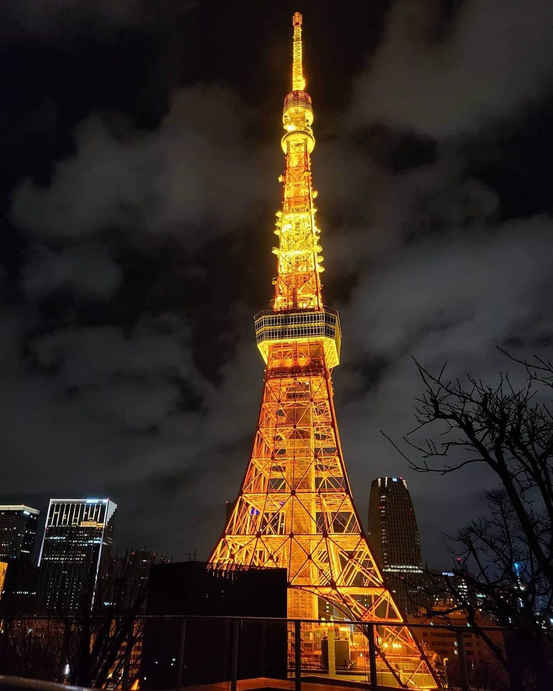 DJ KOOさんのインスタグラム写真 - (DJ KOOInstagram)「#東京タワーライトアップ ！！ ライトが消えた後、全部消えないで紫だけ残してくれるやさしさ❣️なんか素敵！！  #DJKOO」12月13日 0時11分 - dj_koo1019