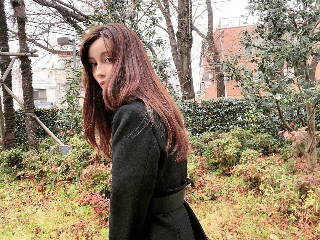 ダレノガレ明美さんのインスタグラム写真 - (ダレノガレ明美Instagram)「私服💋 コート🧥 @zara  ベルト→ @dior」12月12日 15時38分 - darenogare.akemi