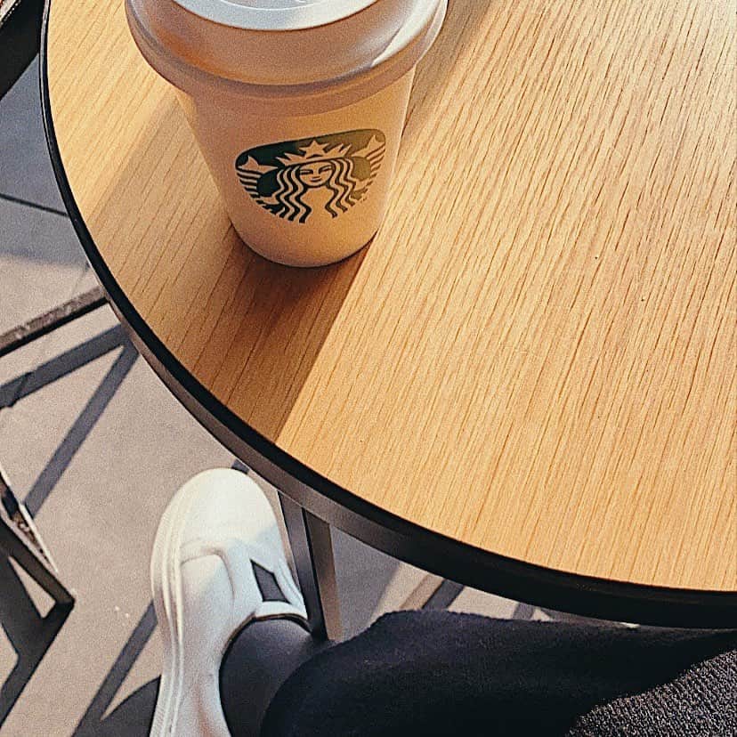 i_am_romikoのインスタグラム：「のんびりday❤️ #sunday#休日」