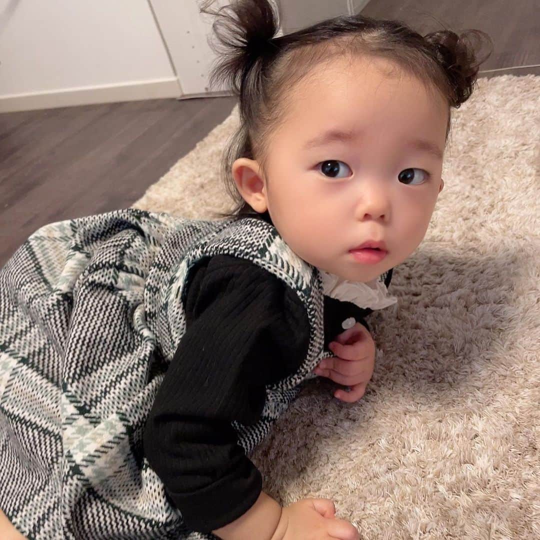 本田しおりのインスタグラム：「1歳4ヶ月😋」