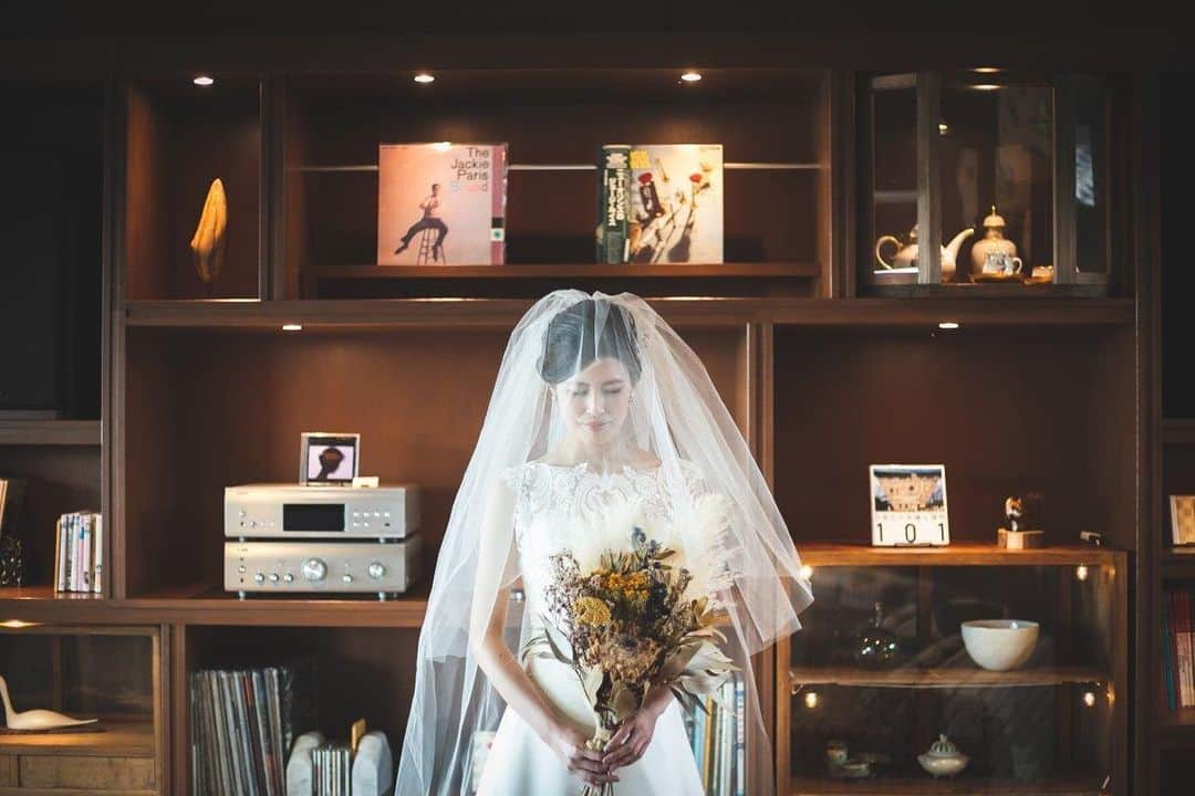 アンジェローブ 名古屋 結婚式場さんのインスタグラム写真 - (アンジェローブ 名古屋 結婚式場Instagram)「. @weddingisland_angerobe をフォローして. 『 #アンジェローブ 』のタグで. お写真を投稿してくださいね＊*. . ——————————. .  オシャレな旅館 @geihanro  での、結婚式はいかがですか？  ご家族との 旅行も兼ねて 結婚式も出来ちゃう。  大人婚にピッタリ  . ——————————. . -アンジェローブの公式HPをcheck＊* http://www.angerobe.co.jp/sp/ -ブライダルフェアの予約はコチラから♪ http://www.angerobe.co.jp/sp/fair/ . ——————————. . ぜひ『 #アンジェローブ 』のハッシュタグで. ウェディングの写真を投稿してくださいね＊*. ステキなお写真はこちらのアカウントで. リグラムさせていただきます♪. . また『#アンジェローブ』のハッシュタグで. 投稿していただいた#アンジェ嫁 様は. 必ずフォローさせて頂きます💕  プレ花嫁さんも卒花嫁さんも. ずーっと繋がっていきましょう💕 ——————————. . #新郎新婦 #結婚式写真 #wedding  #weddingdress  #ウェディングドレス #家族婚旅行 #旅行 #プレ花嫁 #かわいい #結婚式準備  #大人婚 #東海プレ花嫁 #名古屋プレ花嫁 #旅館ウエディング #温泉旅館 #名古屋結婚式場 #婚約 #迎帆楼 #港区 #金城ふ頭 #式場迷子 #海外挙式 #国内リゾート婚 #結婚式どうしよう」12月12日 16時42分 - weddingisland_angerobe