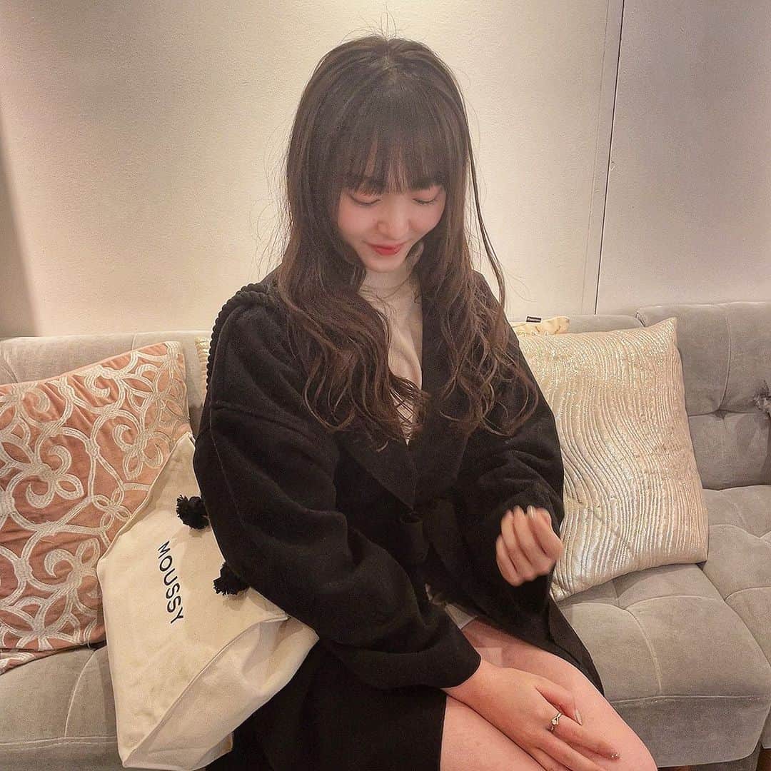 のインスタグラム：「初のデジパ🌞 ・ ゆるふわ巻きが大人っぽく見せてくれてる🥰 ・ #デジタルパーマ #サロン #ヘア #パーマ #サロモ #サロンモデル #トリートメント #デジパ #新宿」