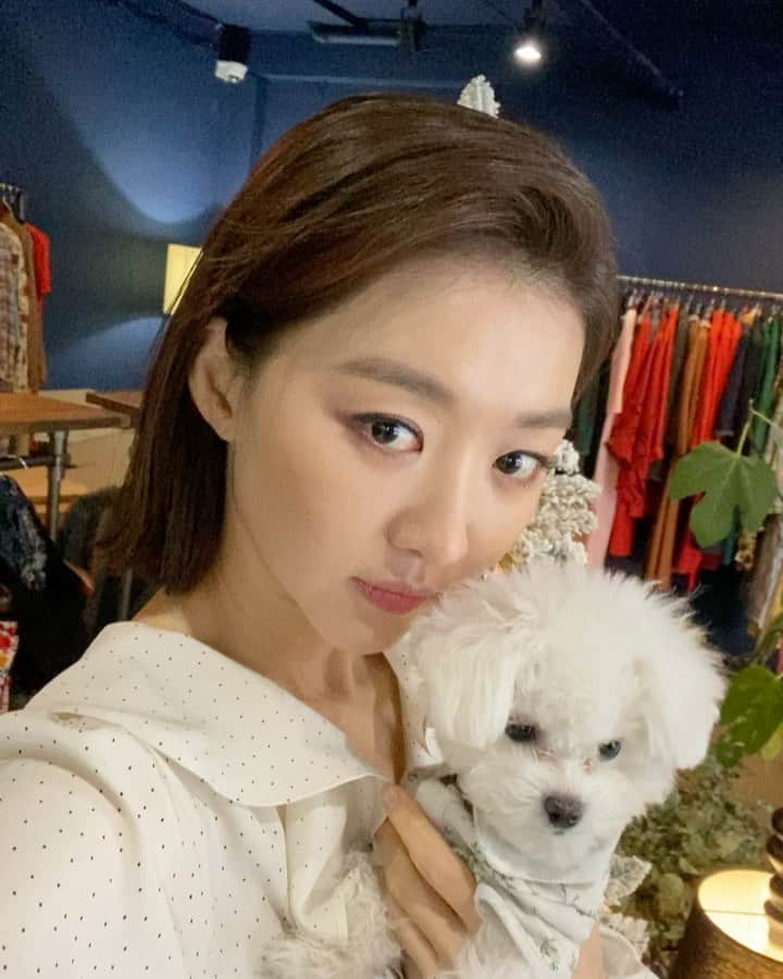 チャン・ヒジンのインスタグラム：「즐주말💋」