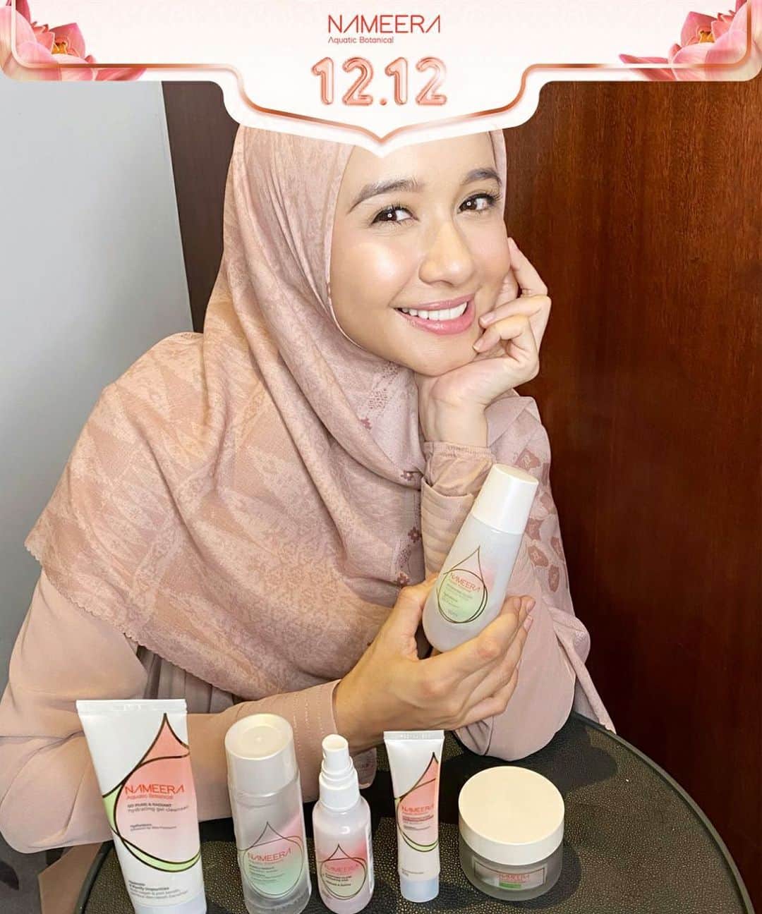 ラウディアシンシアベラのインスタグラム：「Bismillah✨ Buat aku, saat pakai skincare  ga cuma mempercantik diri tapi  bentuk ikhtiar untuk menjaga apa yang Allah Subhaanahu Wa Ta'ala kasih.  Makanya aku selalu rawat wajahku.  Perubahan selama pakai produk Nameera tuh kerasa banget! Kulit jadi lebih lembap, lembut dan cerah bercahaya🥰  Kebetulan nih, semua produk Nameera lagi diskon dalam rangka 12.12. Yuk beli sekarang di www.Nameera.com」