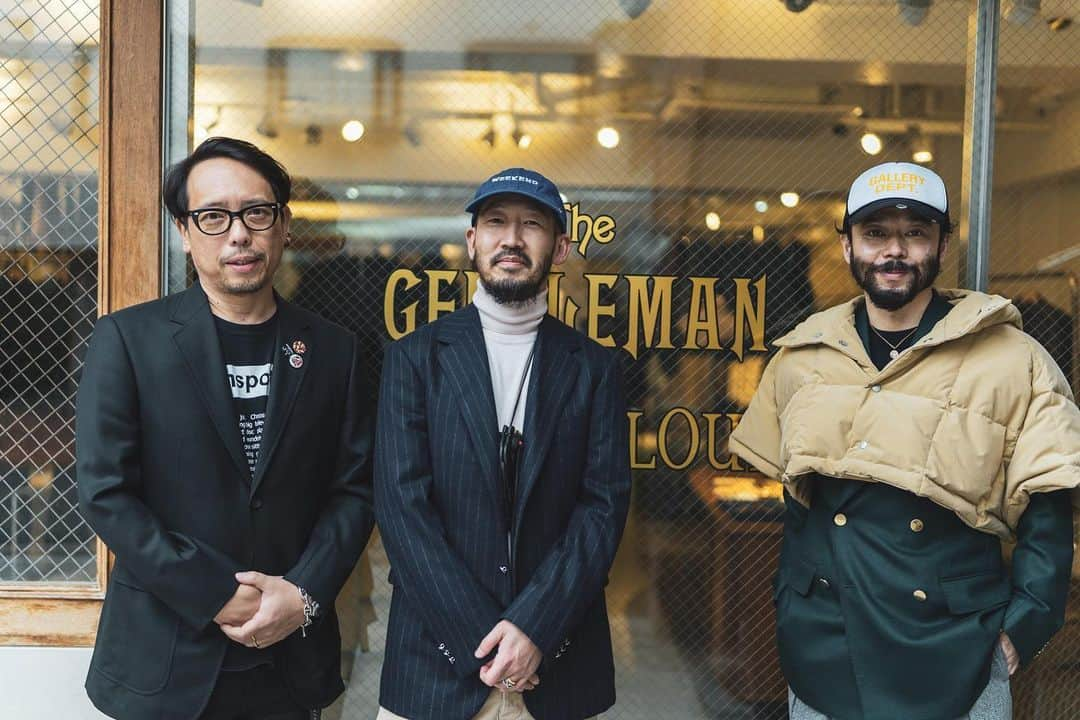 小木 "Poggy" 基史さんのインスタグラム写真 - (小木 "Poggy" 基史Instagram)「#TheGentlemanInTheParlour 本日の発売日にお越し頂いた皆さまありがとうございました！ @lechoppe.jp 青山店頭ではブレザー2型共にほぼ完売してしまいましたが、オンラインでは若干在庫があるようです。ストーリーにリンクを貼っておきますので是非ご覧になってみてください🙏」12月12日 17時56分 - poggytheman