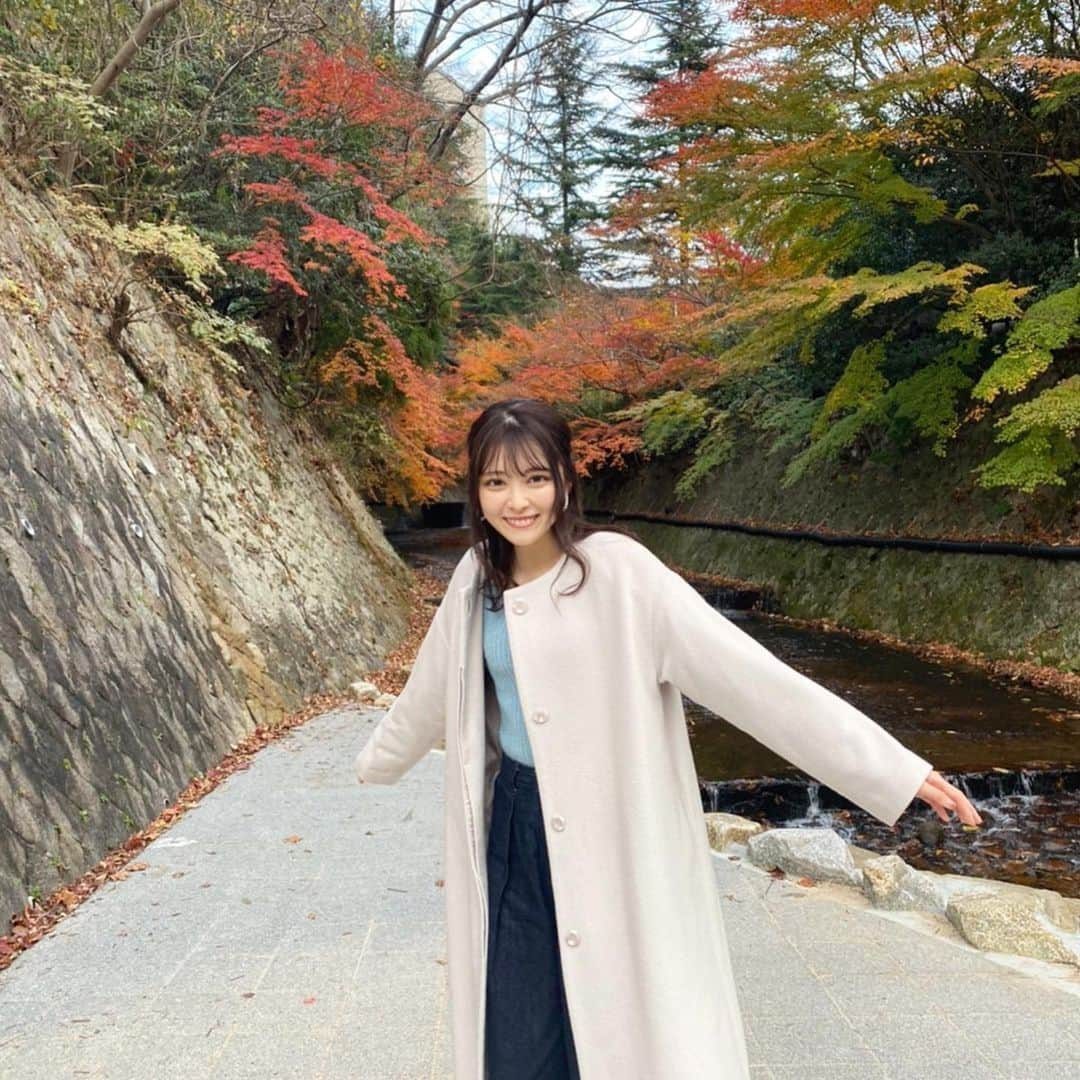 小林玲美のインスタグラム：「有馬行ったとき 紅葉がギリギリのこってた〜！🦦」