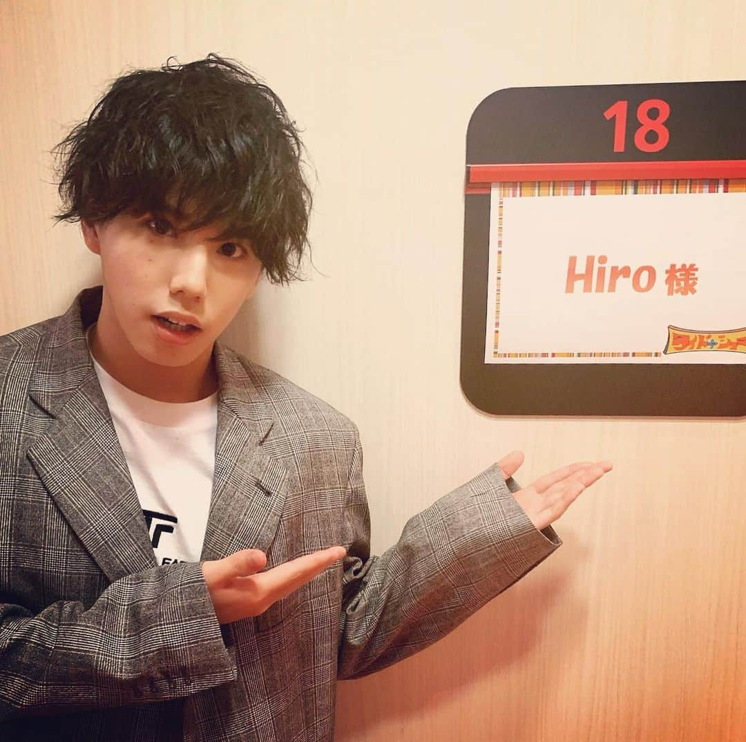 Hiroさんのインスタグラム写真 - (HiroInstagram)「明日 12月13日 10:00〜 フジテレビ系列 『ワイドナショー』に出演します📺 是非ご覧下さい🙇🏼‍♂️  #myfirststory #ワイドナショー #そういえば髪の毛ちゅるちゅるになりました #何もしないとブロッコリーみたいになります #野菜生活 #栄養はちゃんと摂りましょう  #コンビニの野菜スティックのソース死ぬほど美味いよね #味濃すぎ #あんなもん濃けりゃ濃いほどいい #久々に食べたくなった #帰りに買います」12月12日 18時21分 - hiro_mfs_official