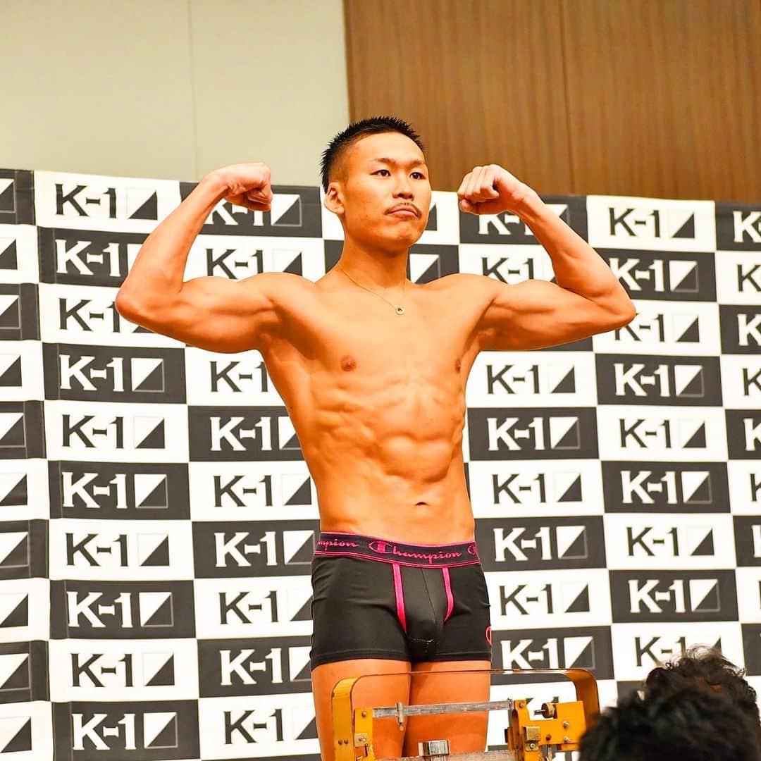 鈴木勇人のインスタグラム：「減量方法変えたら身体の仕上がりもリカバリーも順調でいつもより調子がいい！早く試合がしたい🔥 #k1  #格闘技 #試合」