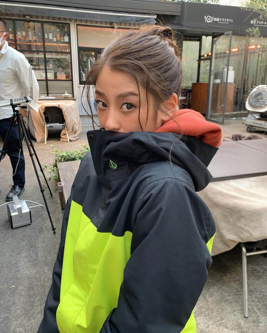 岡副麻希さんのインスタグラム写真 - (岡副麻希Instagram)「. スノボ女子🏂❄️🤍  fine１月号チェックしてくださいねえ🤍🤍💭  #寒くなってきましたね #ぷるぷる #ヒートテック必需 #カイロ必需」12月12日 18時54分 - maki_okazoe_official