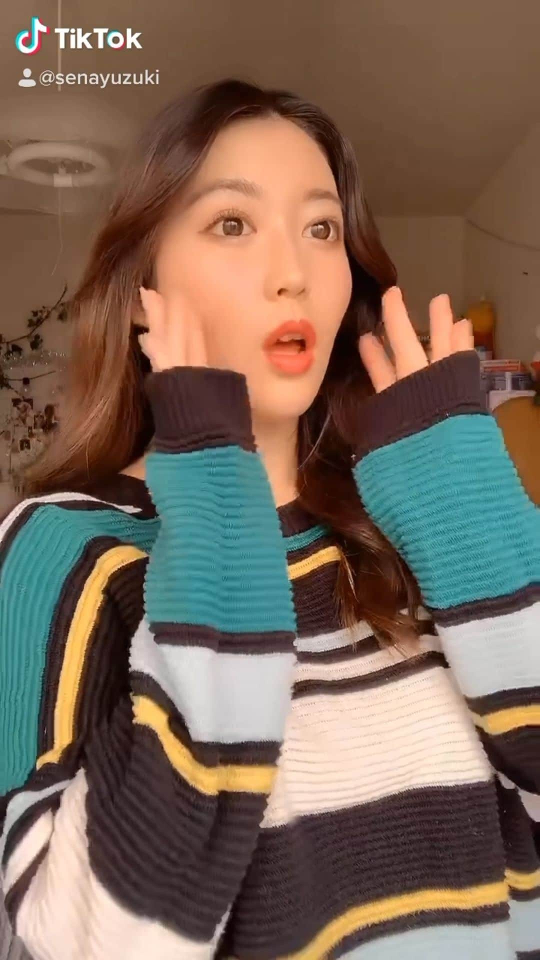 のインスタグラム：「2020.1.19 Crystal dolphin 💙」