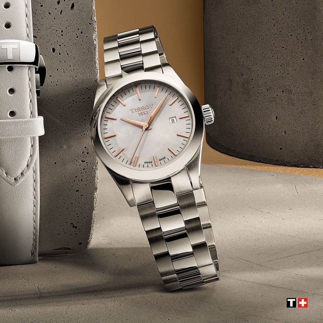 のインスタグラム：「The subtle and thin curves of the T-My Lady that comes with interchangeable straps, will match any wrist perfectly and will be your ideal everyday companion.   #Tissot #ThisisYourTime #TMyLady #radiant #fascinating #fresh #chic」