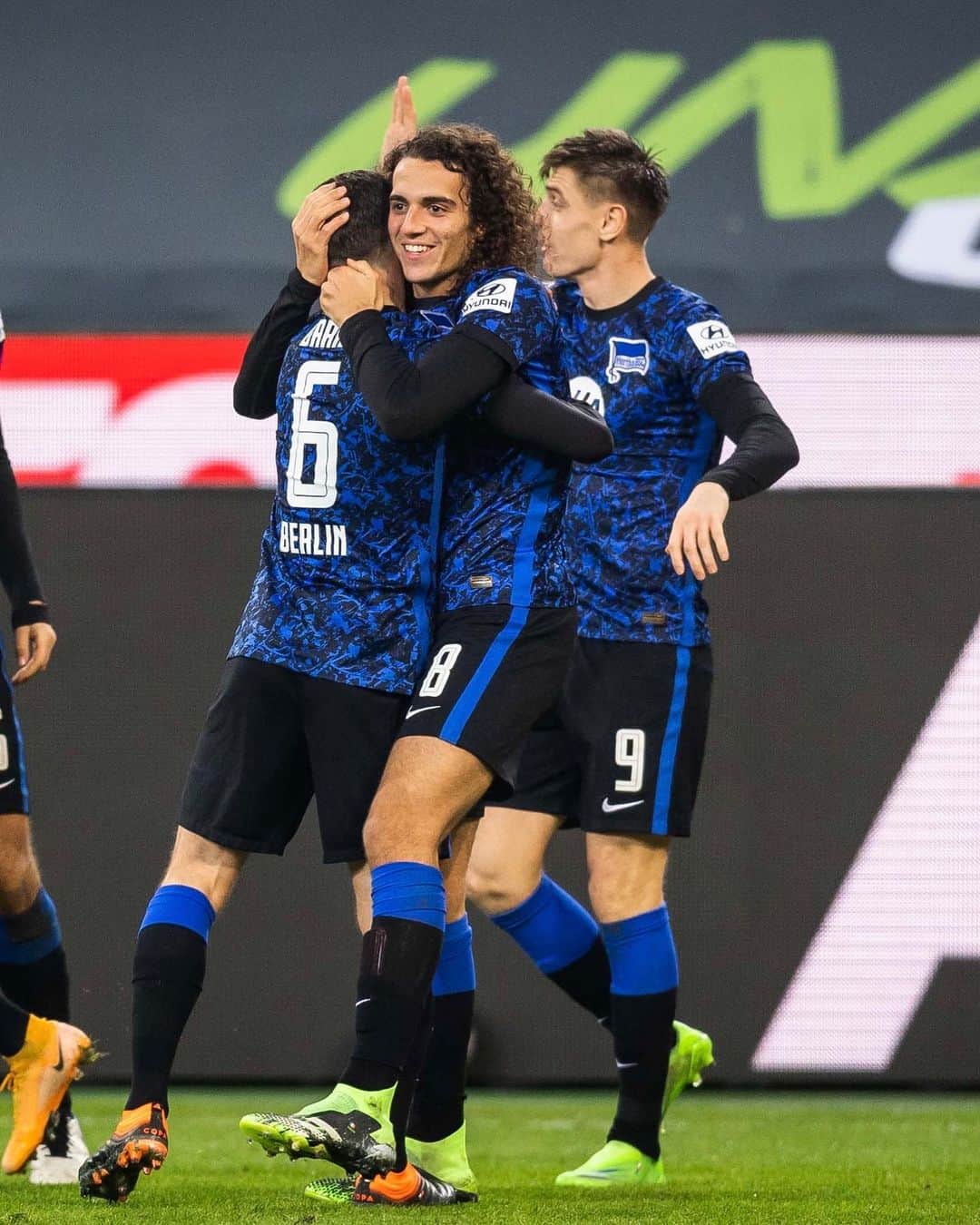 ヘルタ・ベルリンのインスタグラム：「Mattéoooooo!!! 😍😍😍🤙 . . #BMGBSC #HaHoHe #herthabsc」