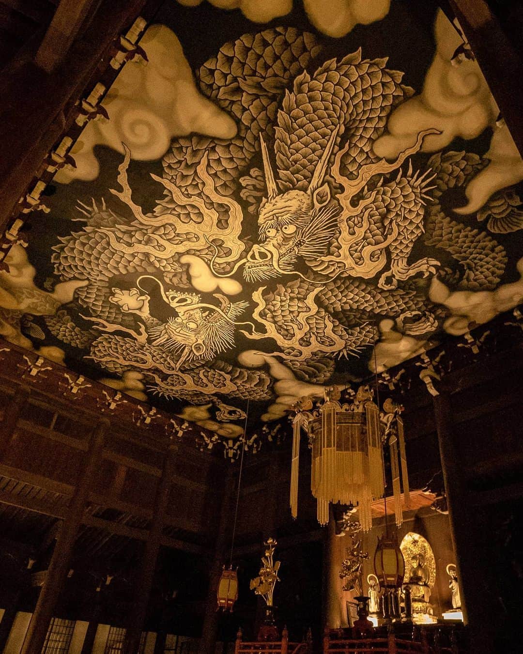 masayaさんのインスタグラム写真 - (masayaInstagram)「建仁寺  Kenninji temple Kyoto 暗闇に浮かび上がる 双竜図は圧巻」12月12日 19時31分 - moonlightice