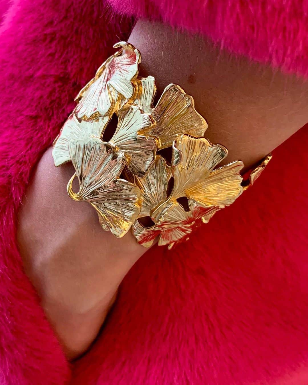 オーレリービダマンのインスタグラム：「Saturday outfit !  #tangerine #aureliebidermann」