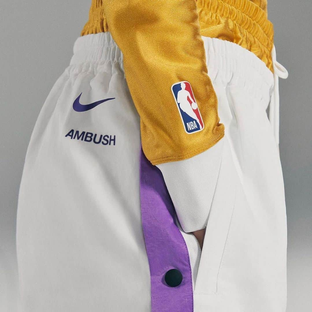 VERBALさんのインスタグラム写真 - (VERBALInstagram)「@nike x @ambush_official NBA Collection🏀  @lakers Collection available in  AMBUSH®︎ WORKSHOP AMBUSH®︎ WORKSHOP 2 and in AMBUSH®︎ WEBSHOP  #nike #ambush #nba  #losangeleslakers #lakers  #dunk #nikeambush #ambushnike」12月12日 20時23分 - verbal_ambush