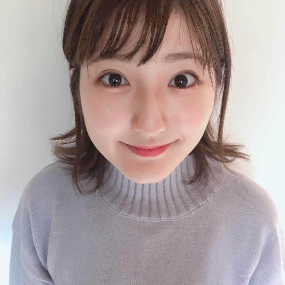 金城成美さんのインスタグラム写真 - (金城成美Instagram)「* GUのオーバーサイズハイネックチュニック、あったか可愛い( ´ ▽ ` ) * * リアル着せ替え企画でいっちーにスタイリングしてもらいました💫 * 全身はYouTube「いちなるTV」をチェック！ * #gu #オーバーサイズハイネックチュニック #プチプラコーデ #guコーデ #guコーデ部」12月12日 20時32分 - kinjo_narumi