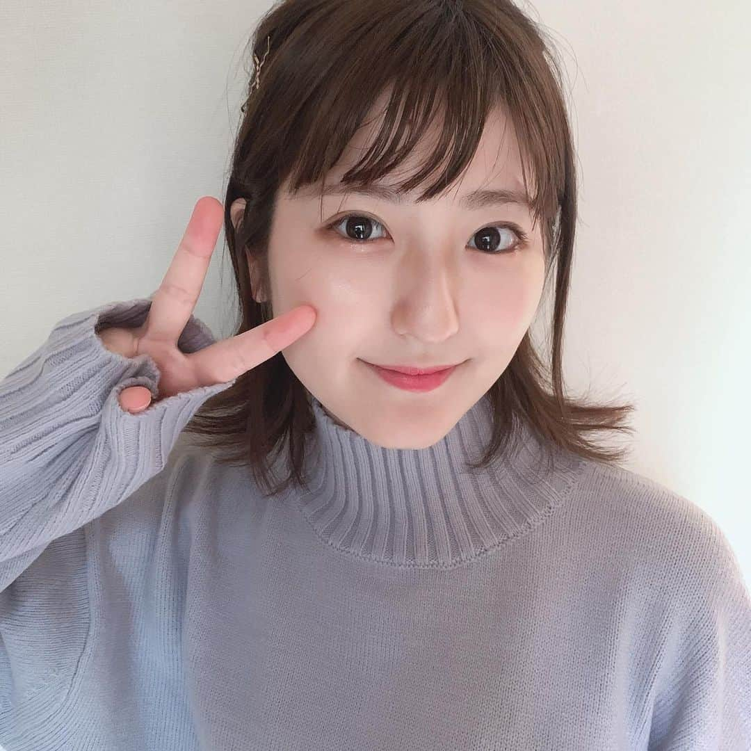 金城成美さんのインスタグラム写真 - (金城成美Instagram)「* GUのオーバーサイズハイネックチュニック、あったか可愛い( ´ ▽ ` ) * * リアル着せ替え企画でいっちーにスタイリングしてもらいました💫 * 全身はYouTube「いちなるTV」をチェック！ * #gu #オーバーサイズハイネックチュニック #プチプラコーデ #guコーデ #guコーデ部」12月12日 20時32分 - kinjo_narumi