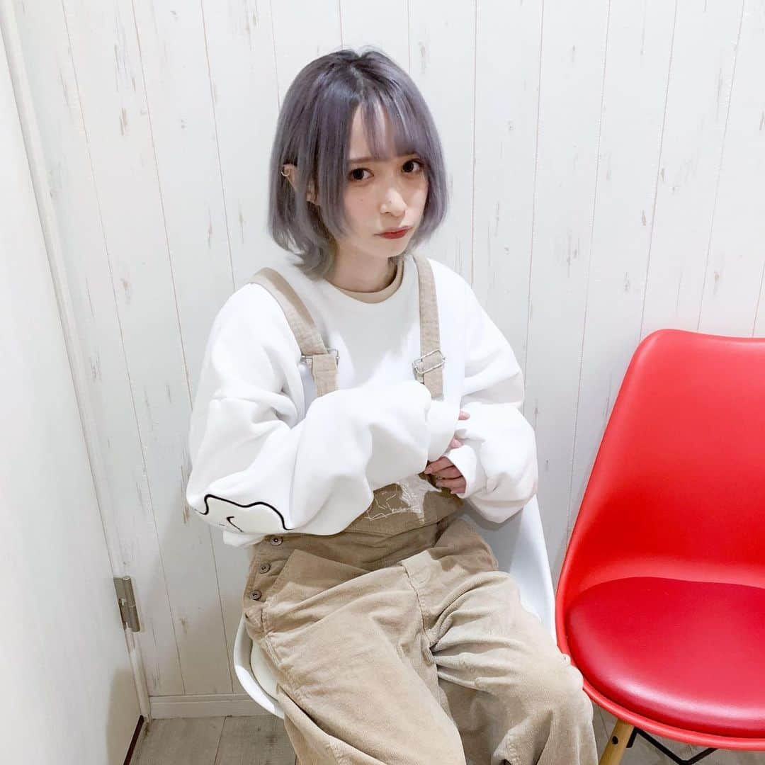 つぶらさんのインスタグラム写真 - (つぶらInstagram)「全身RASVOAの人  #ootd #fashion #code #photo #RASVOA #ショートウルフ #ウルフカット #ショートヘア #ハイトーンカラー #ハイトーン」12月12日 20時41分 - tsubra_